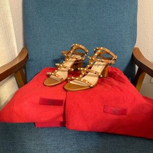 Valentino Garavani Rockstud Leather 60mm City Sandals